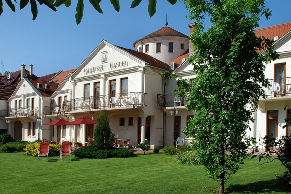 Ametiszt Hotel Harkány